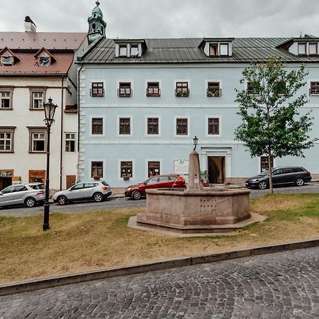 Cozy Blue House Apartment In Heart Of Old Town Banska Stiavnica Exterior photo